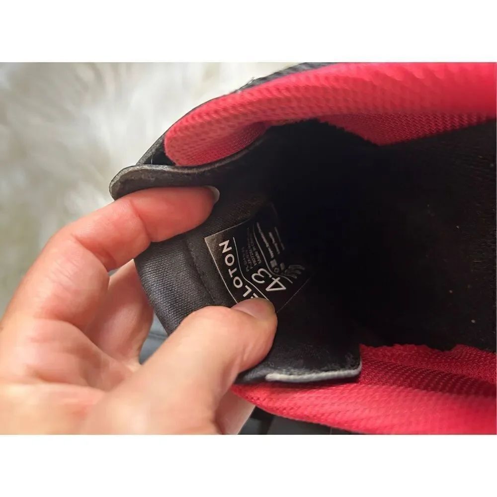 Peloton Cycling Shoes Size 43 (US Men's 10 / Women’s 12) w/ Black Cleats - Picture 5 of 5